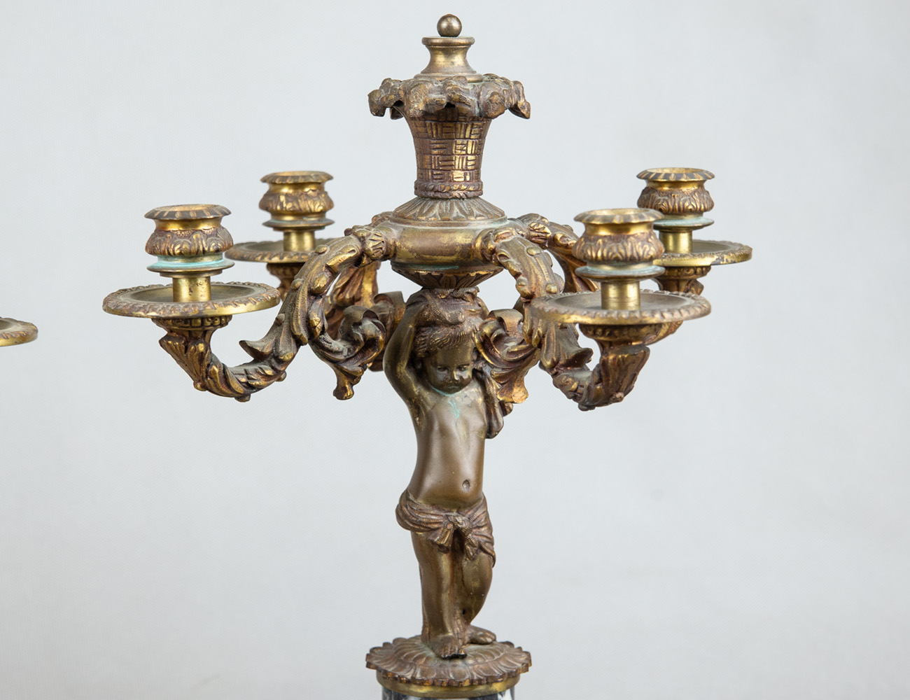 Пара антикварных канделябров