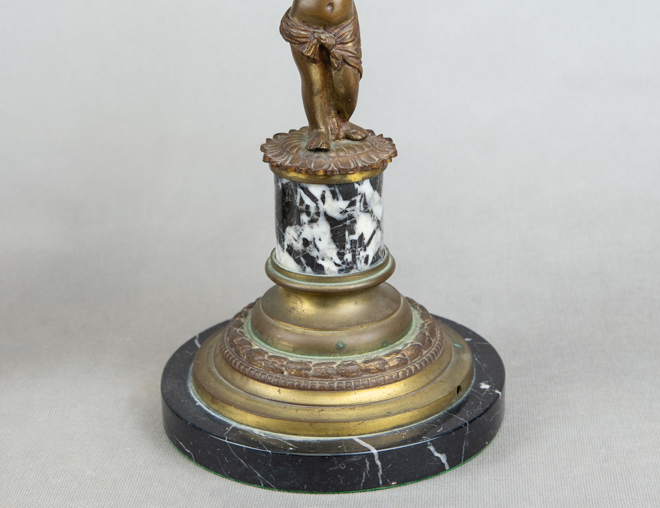 Пара антикварных канделябров