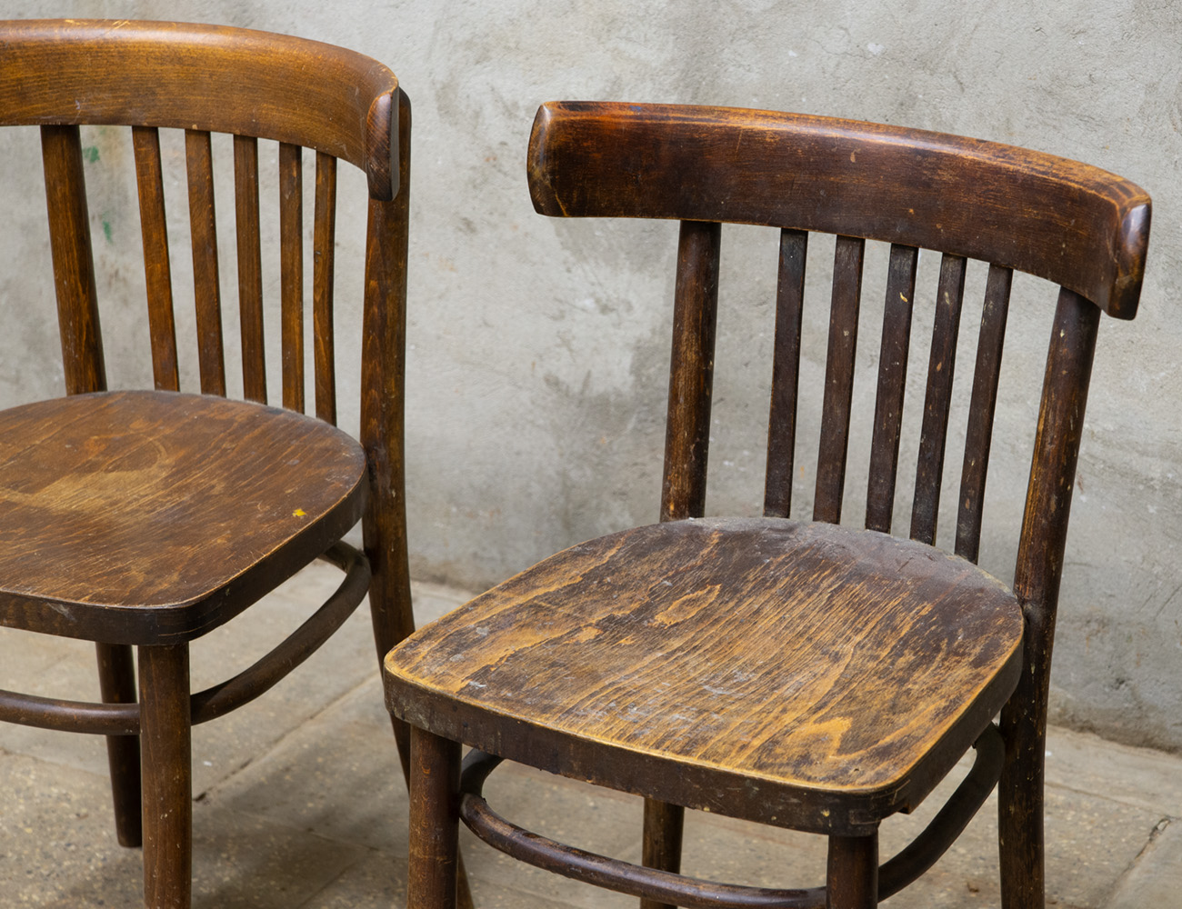 Старинные стулья