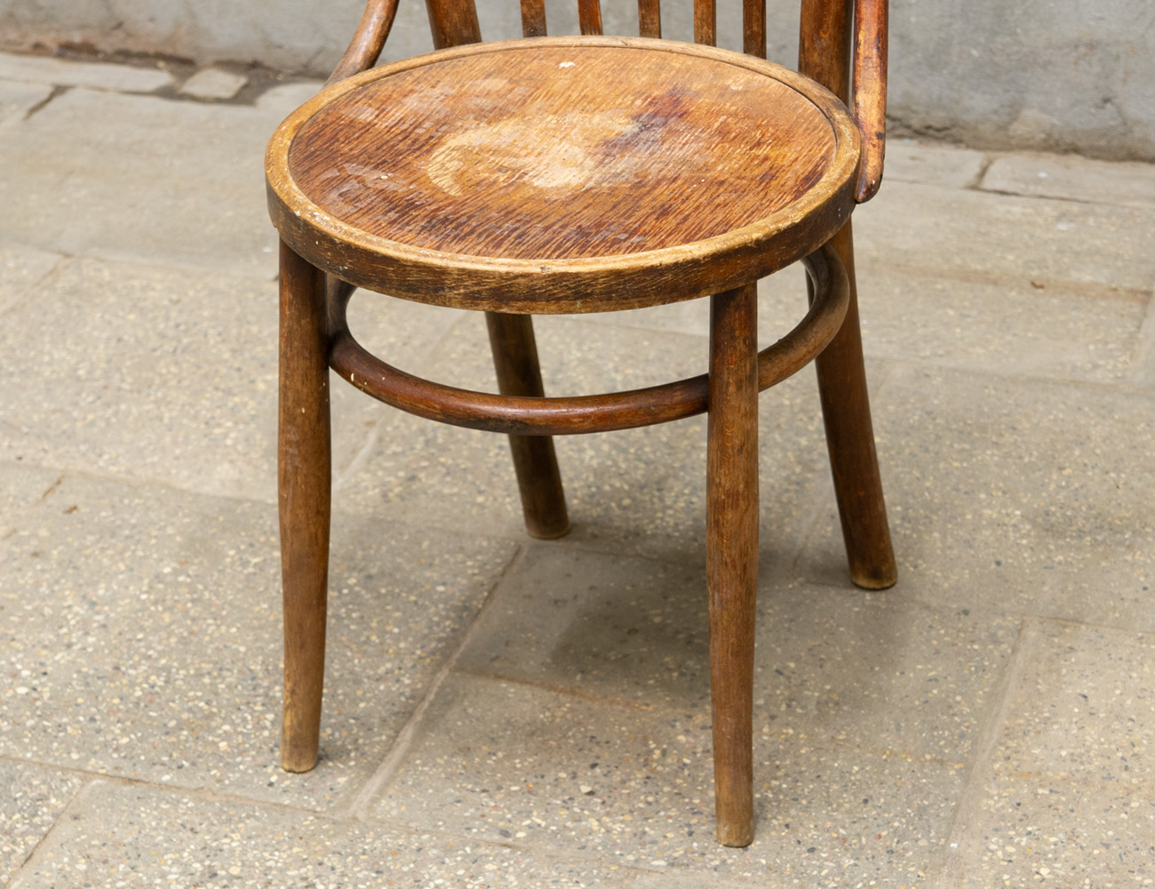 Старинный стул