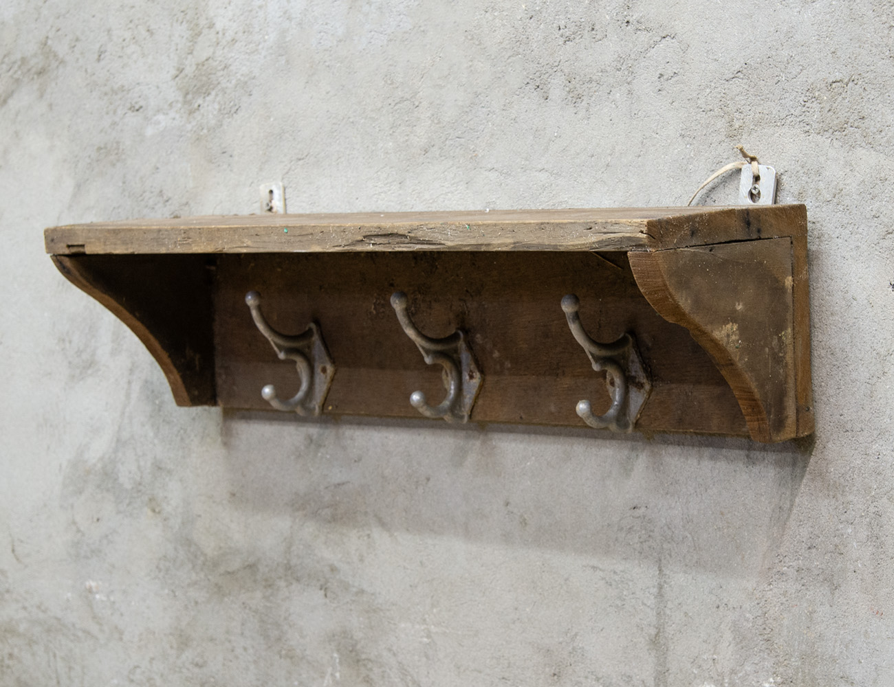 Старинная вешалка