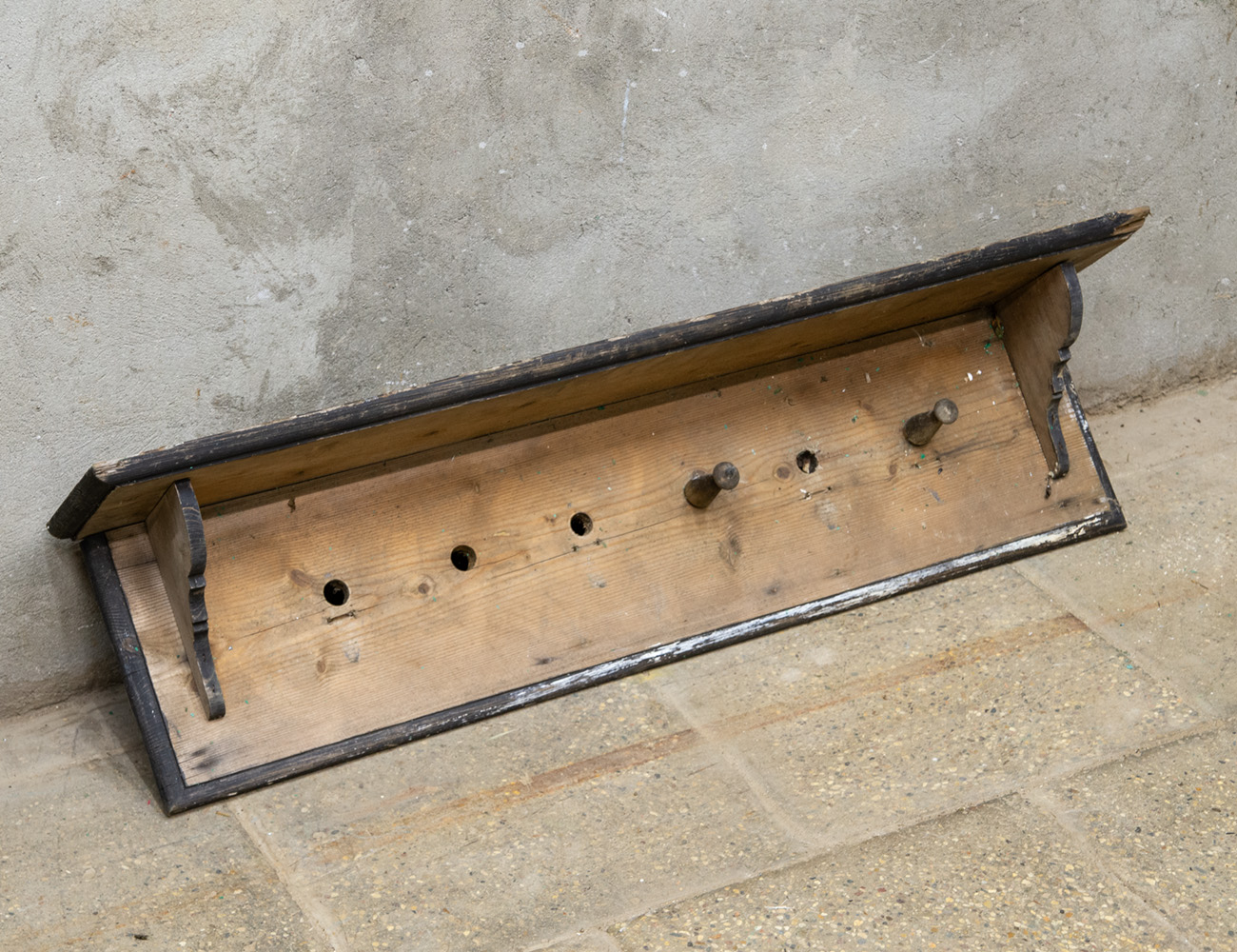 Старинная вешалка