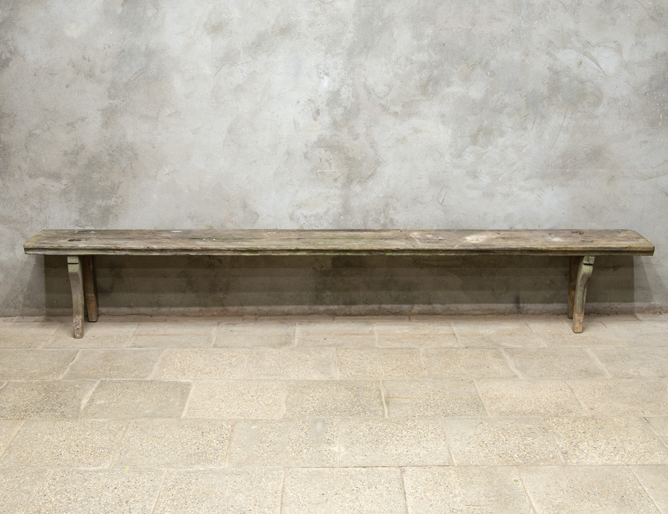 Старинная лавка