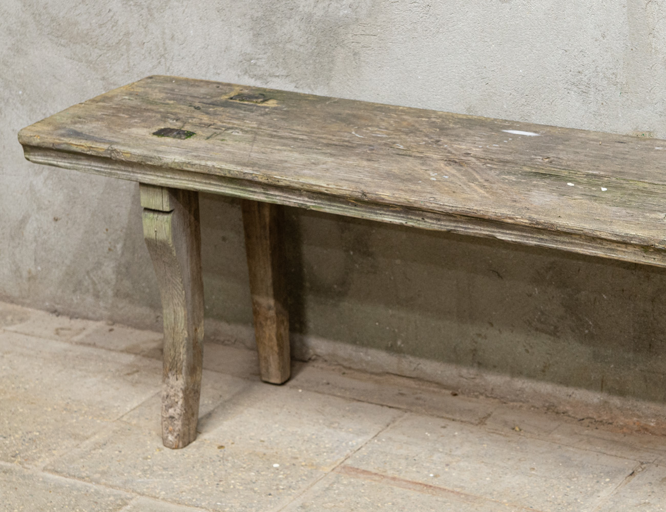 Старинная лавка