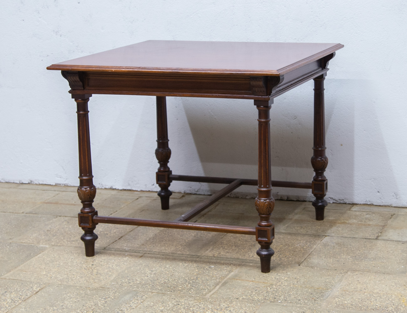 Антикварный обеденный стол, 19 век