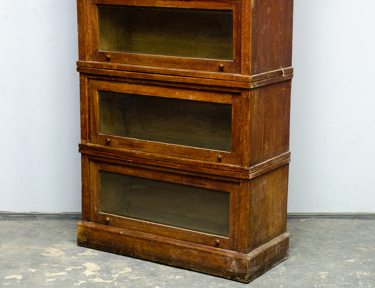 Старинные книжные полки