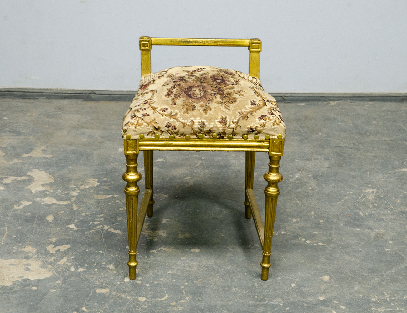 Старинная банкетка