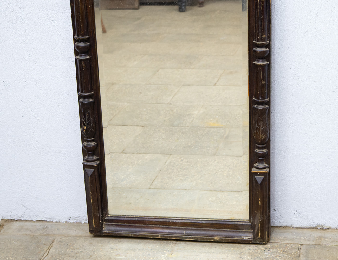 Старинное ростовое зеркало