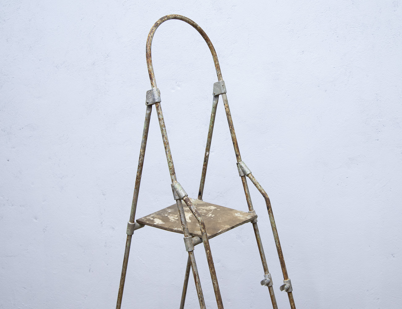 Старинная стремянка