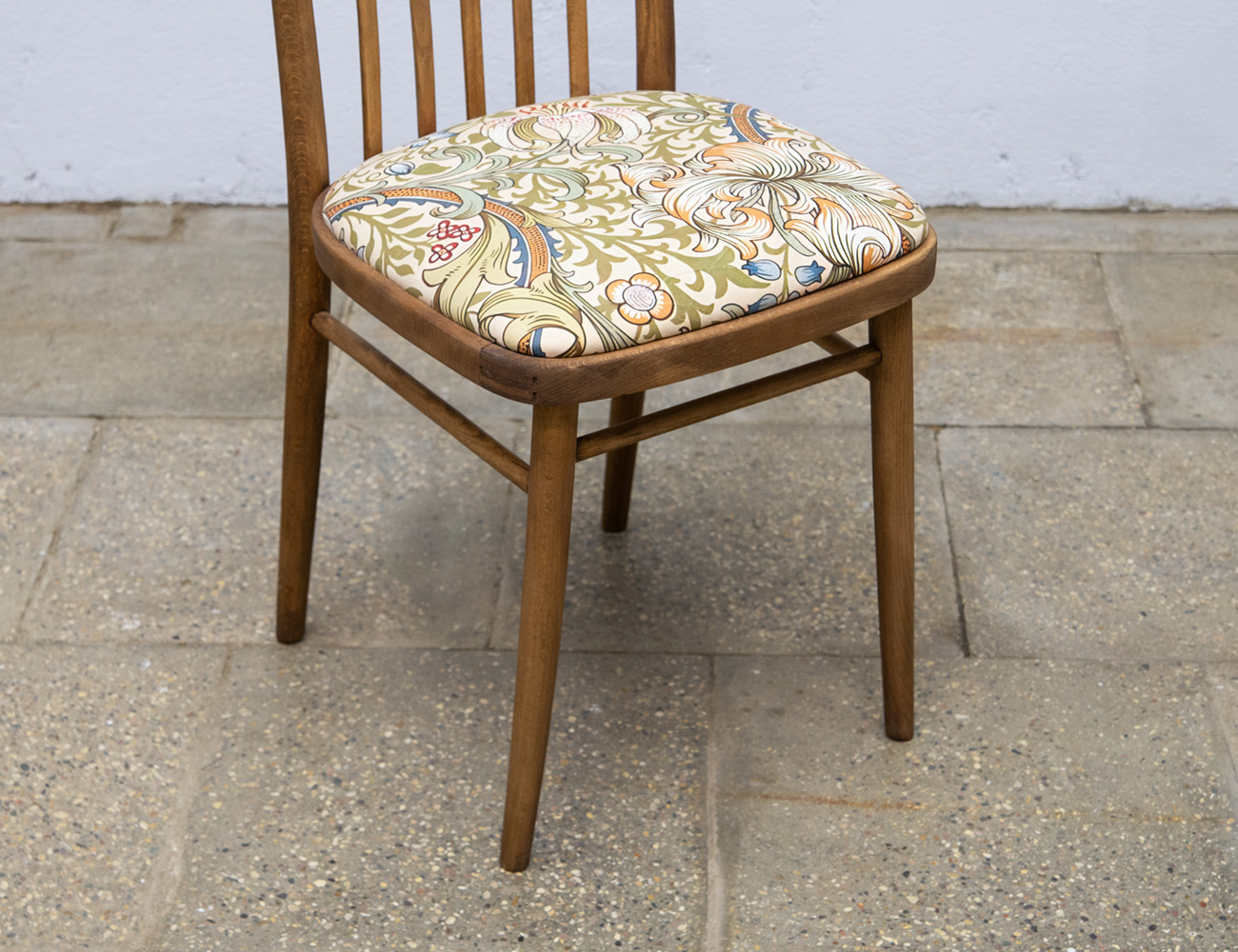 Винтажный стул (после реставрации)