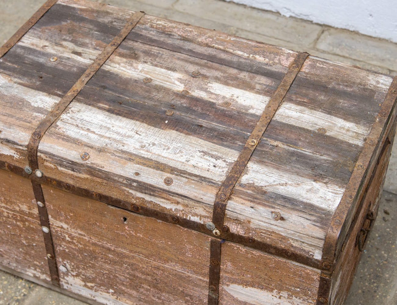 Старинный сундук