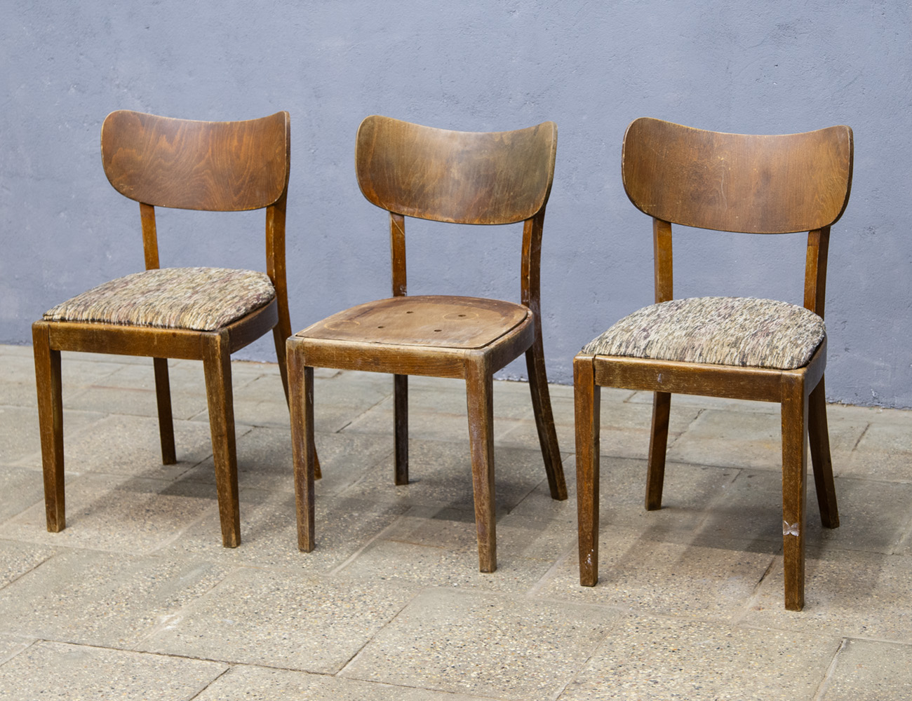 Винтажные ореховые стулья