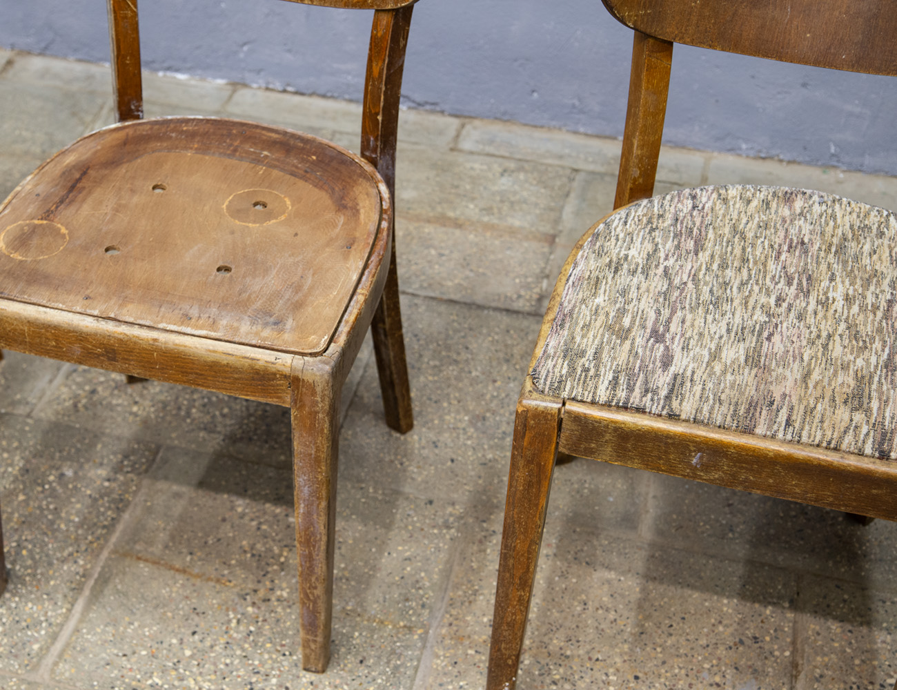 Винтажные ореховые стулья