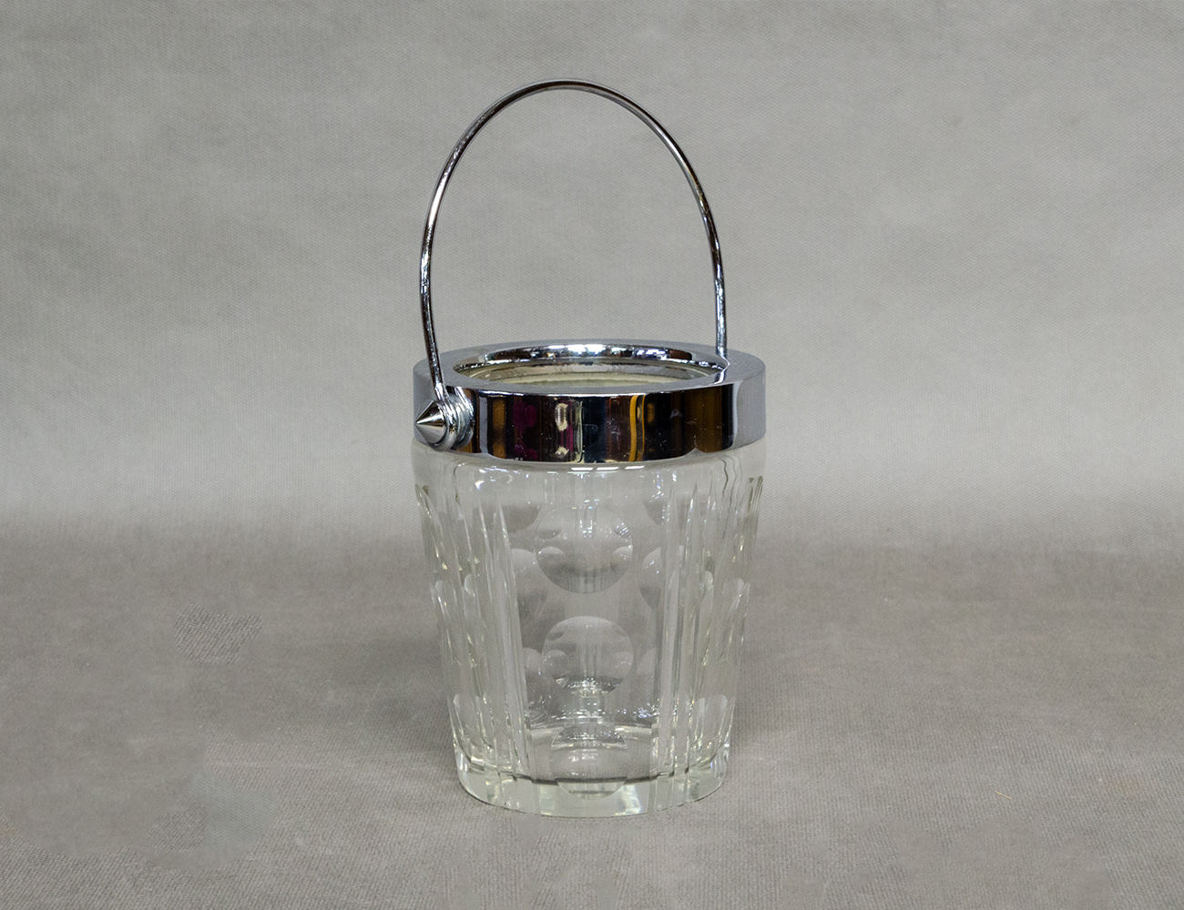 Винтажная сахарница