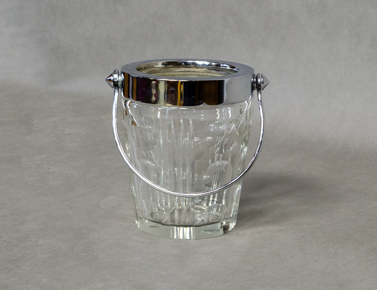 Винтажная сахарница