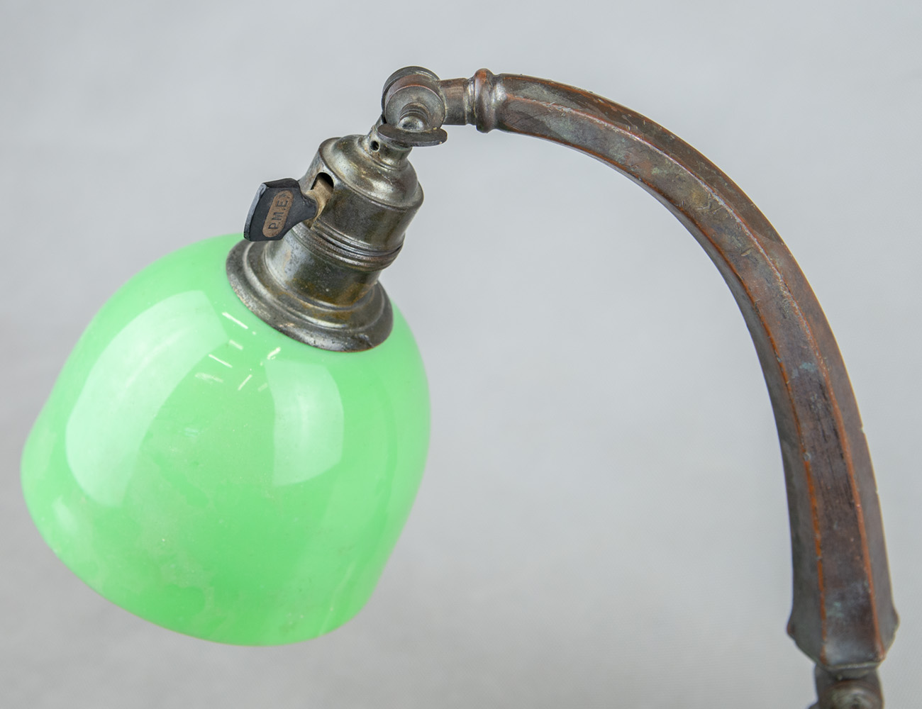 Старинная конторская настольная лампа