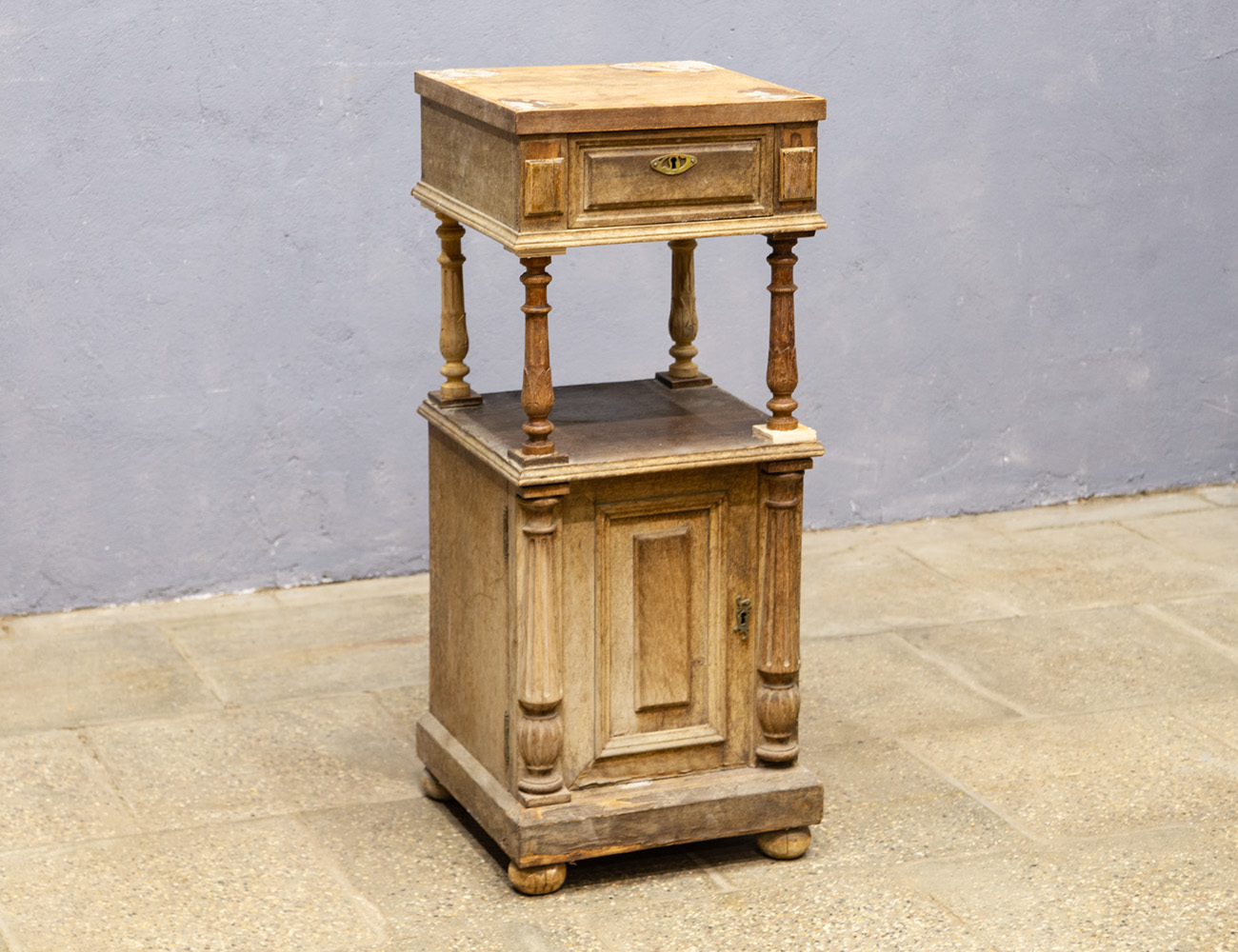 Антикварная тумба 19 века