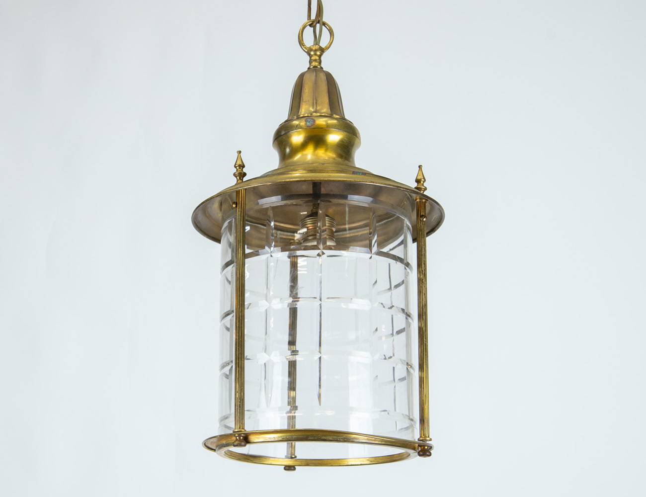 Старинный светильник-фонарь