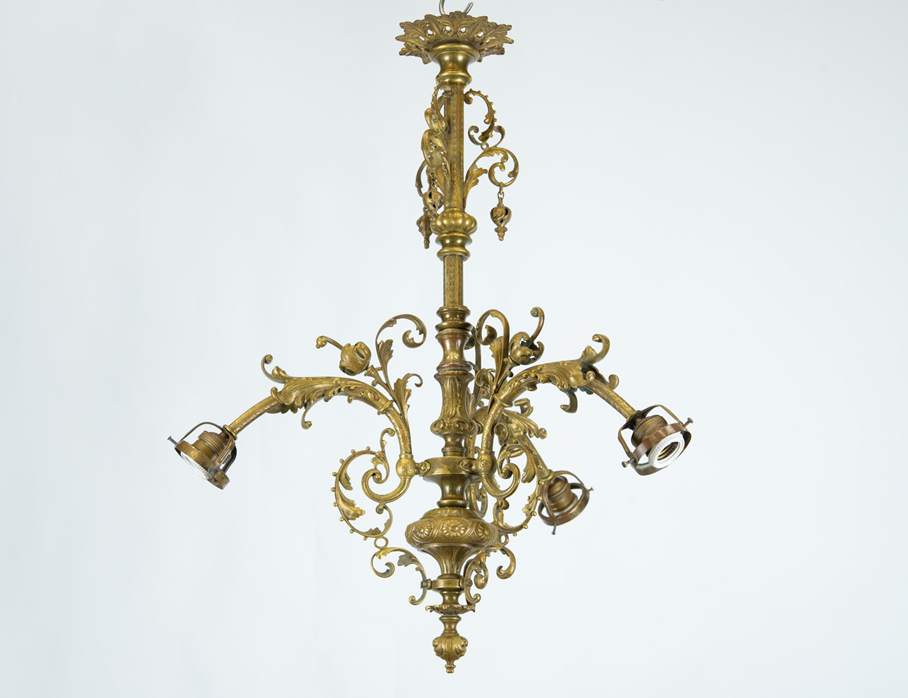 Старинная бронзовая люстра на 3 рожка