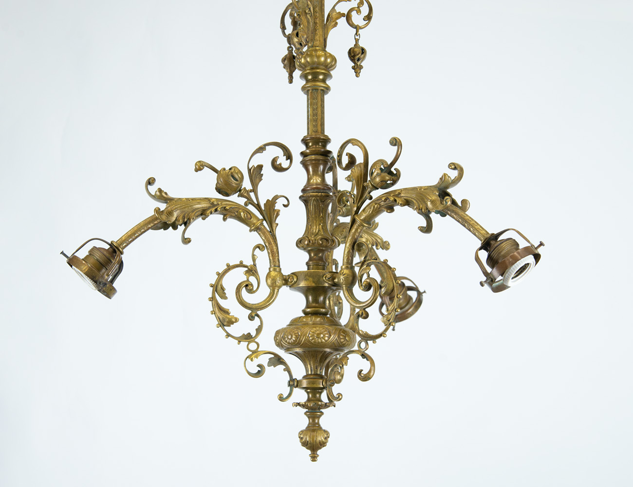 Старинная бронзовая люстра на 3 рожка