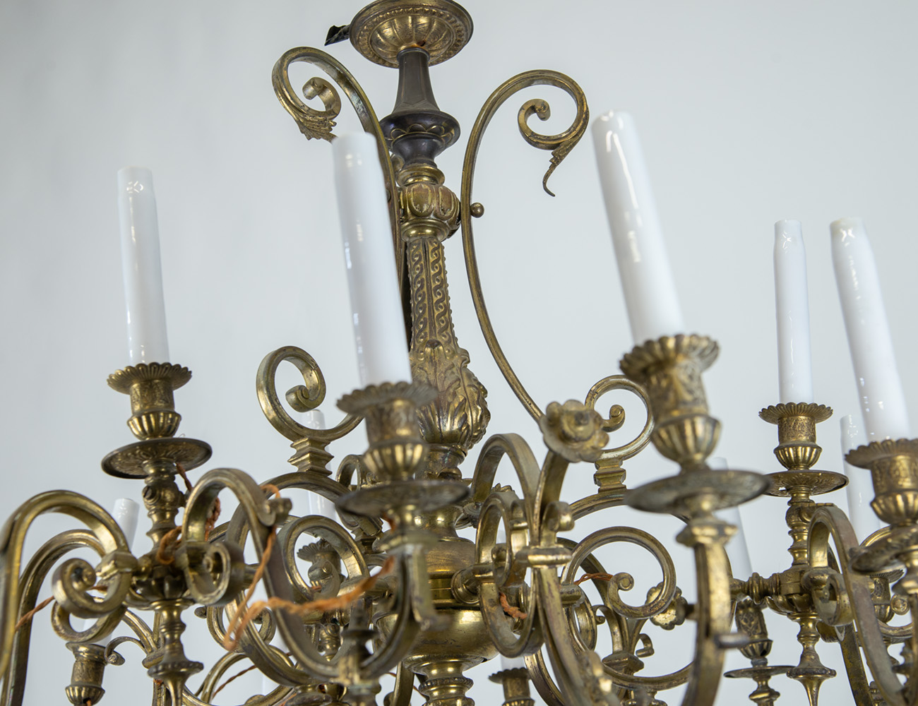 Старинная люстра на 15 свечей