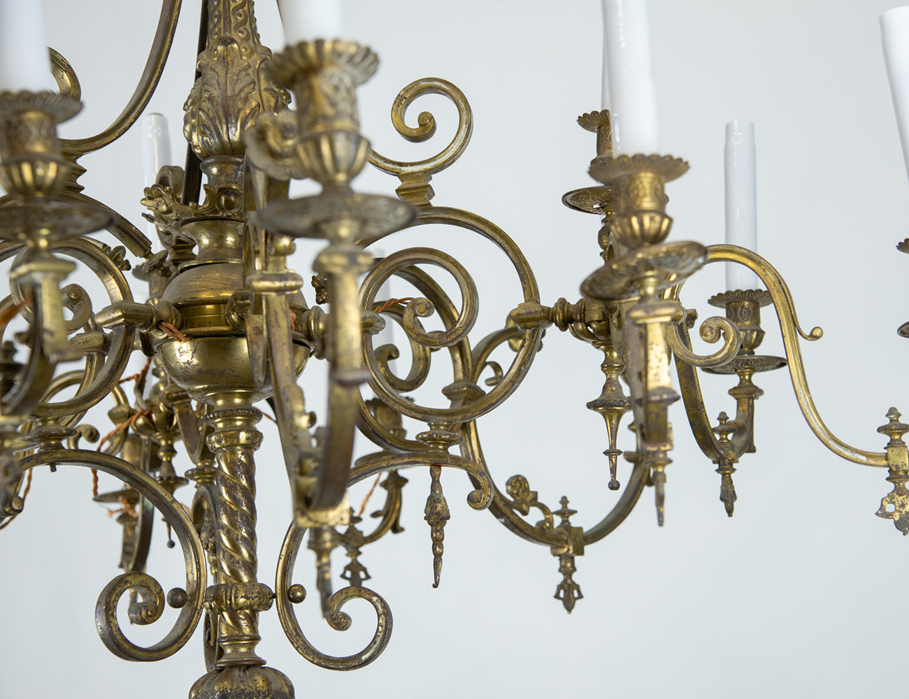 Старинная люстра на 15 свечей