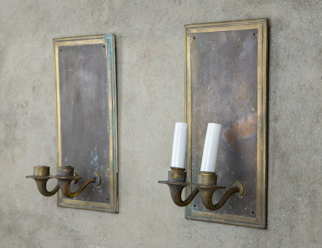 Пара бронзовых бра в стиле ар деко