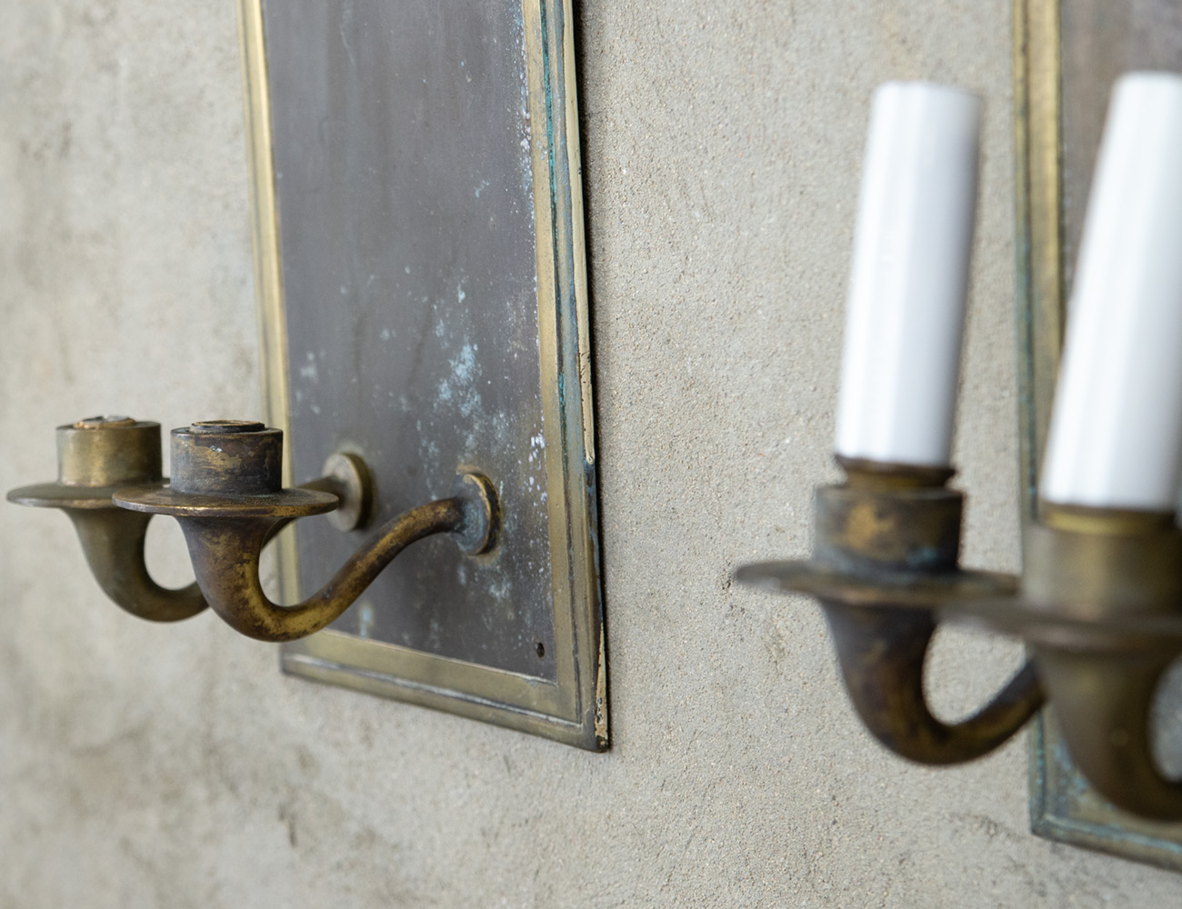 Пара бронзовых бра в стиле ар деко