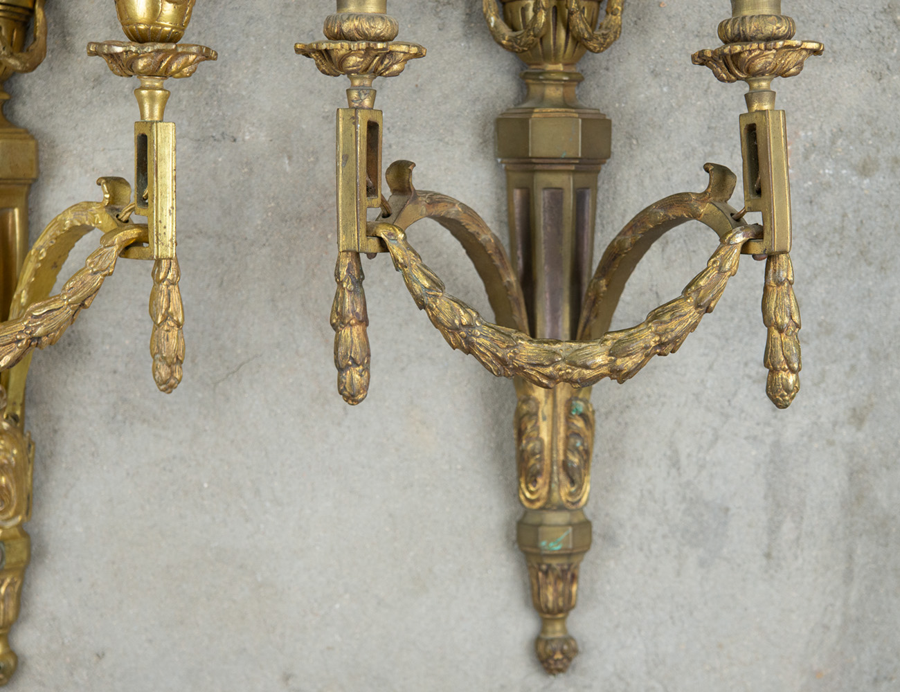 Пара старинных бра