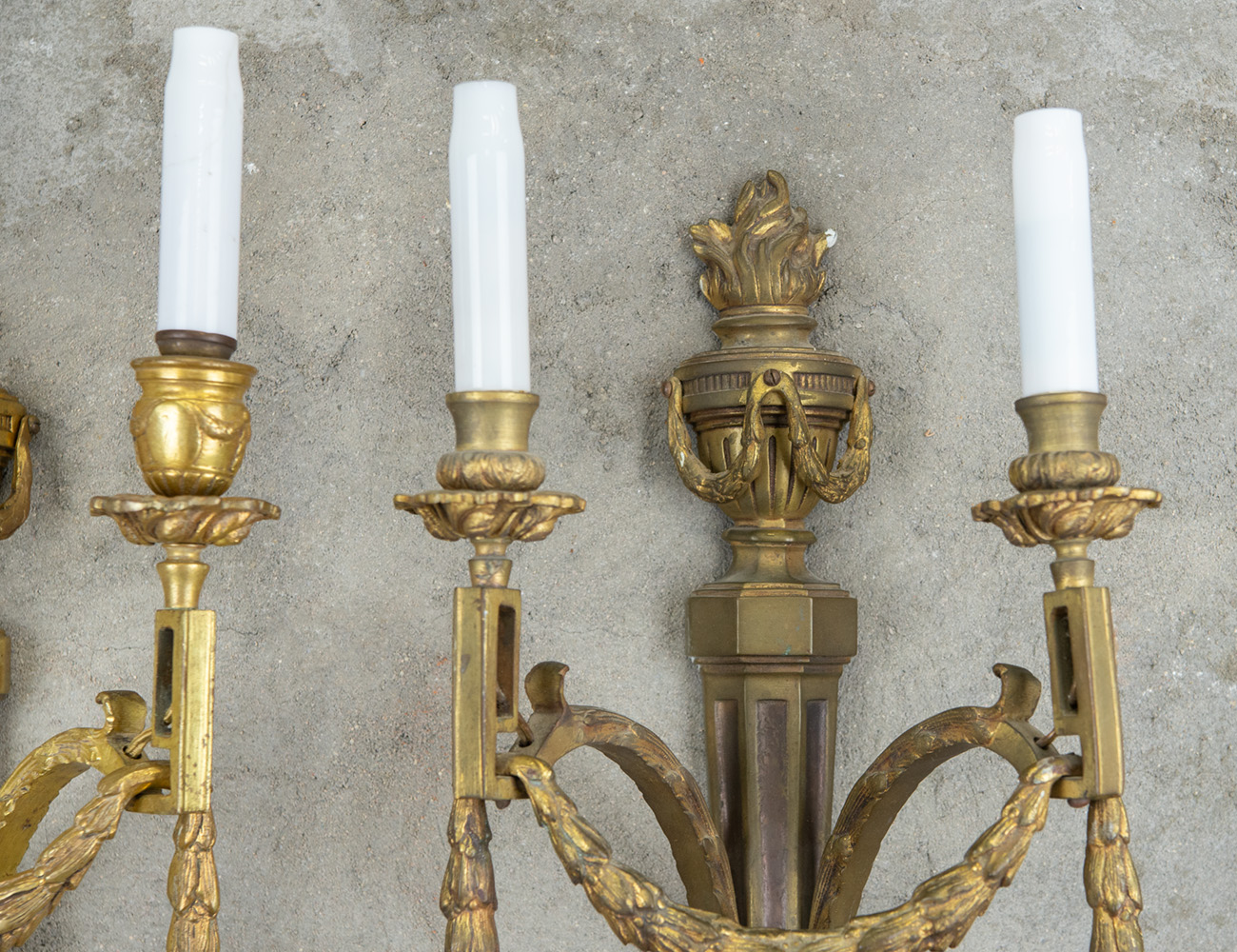 Пара старинных бра