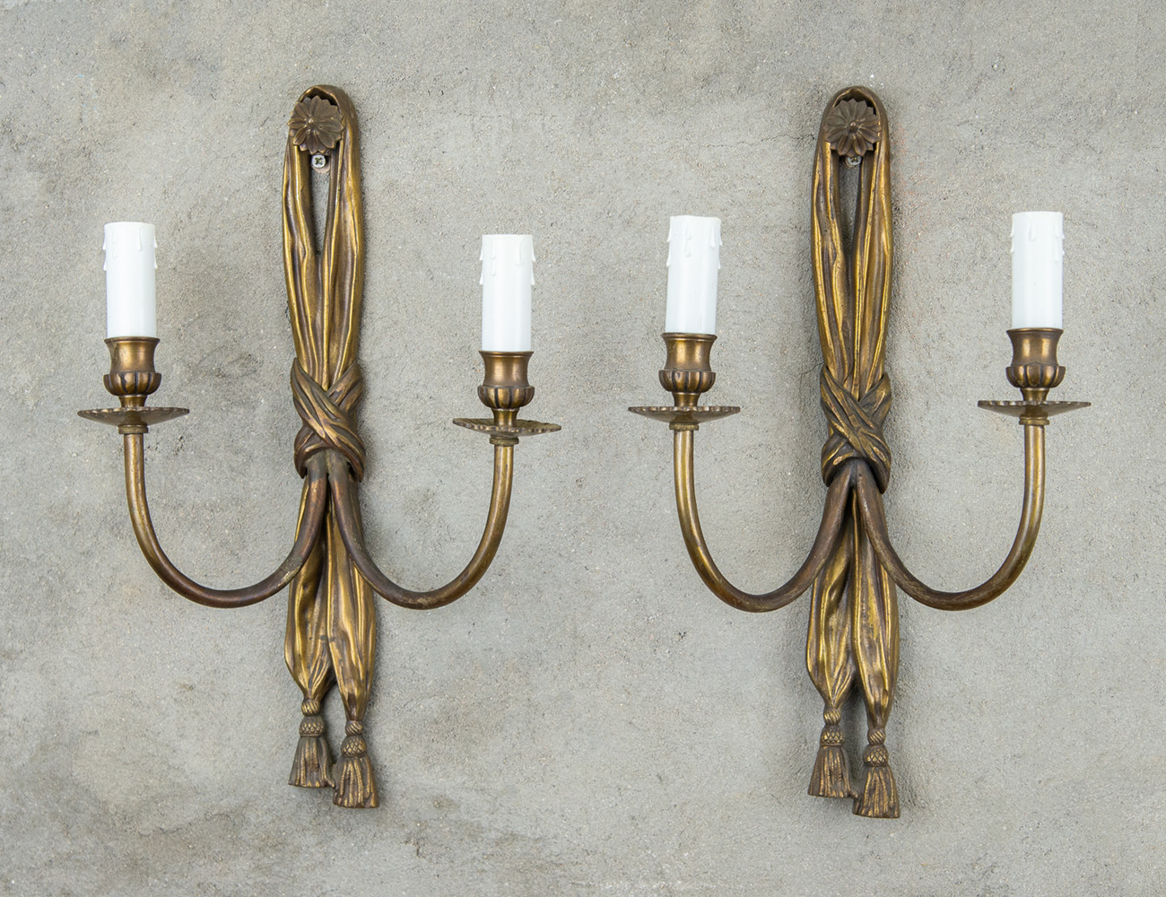 Пара старинных бра