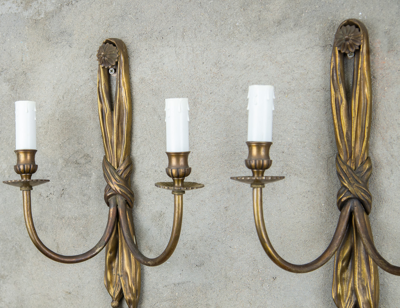 Пара старинных бра