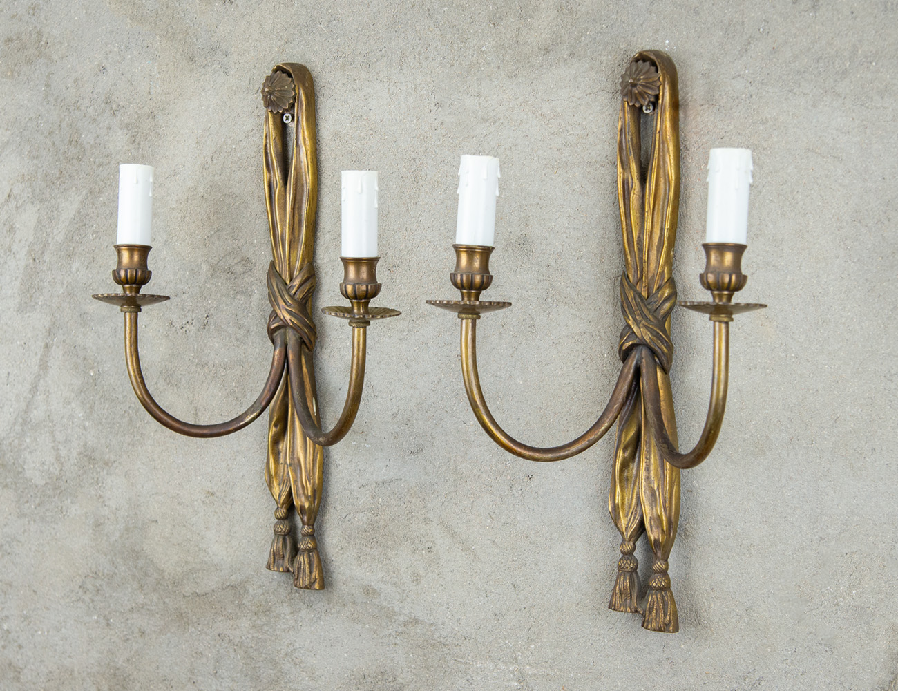 Пара старинных бра