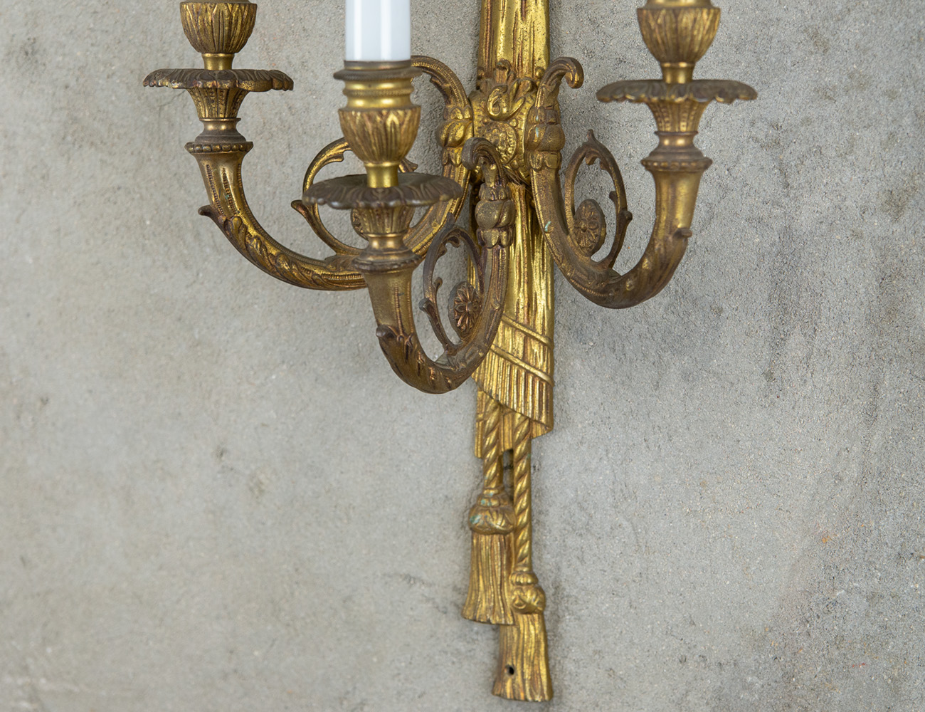 Антикварное бра с бантом