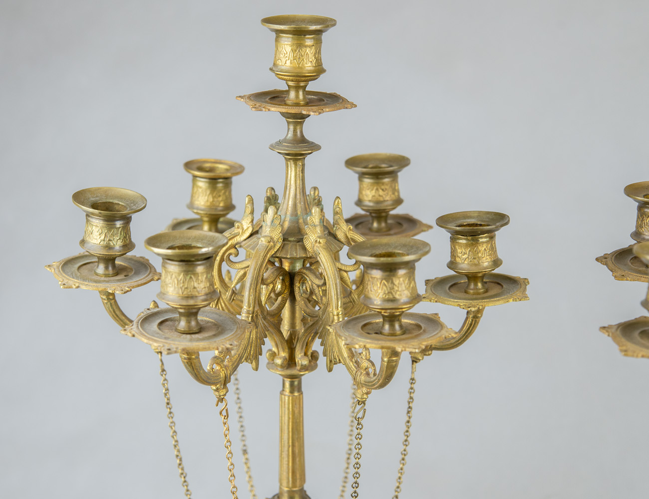 Пара антикварный канделябров