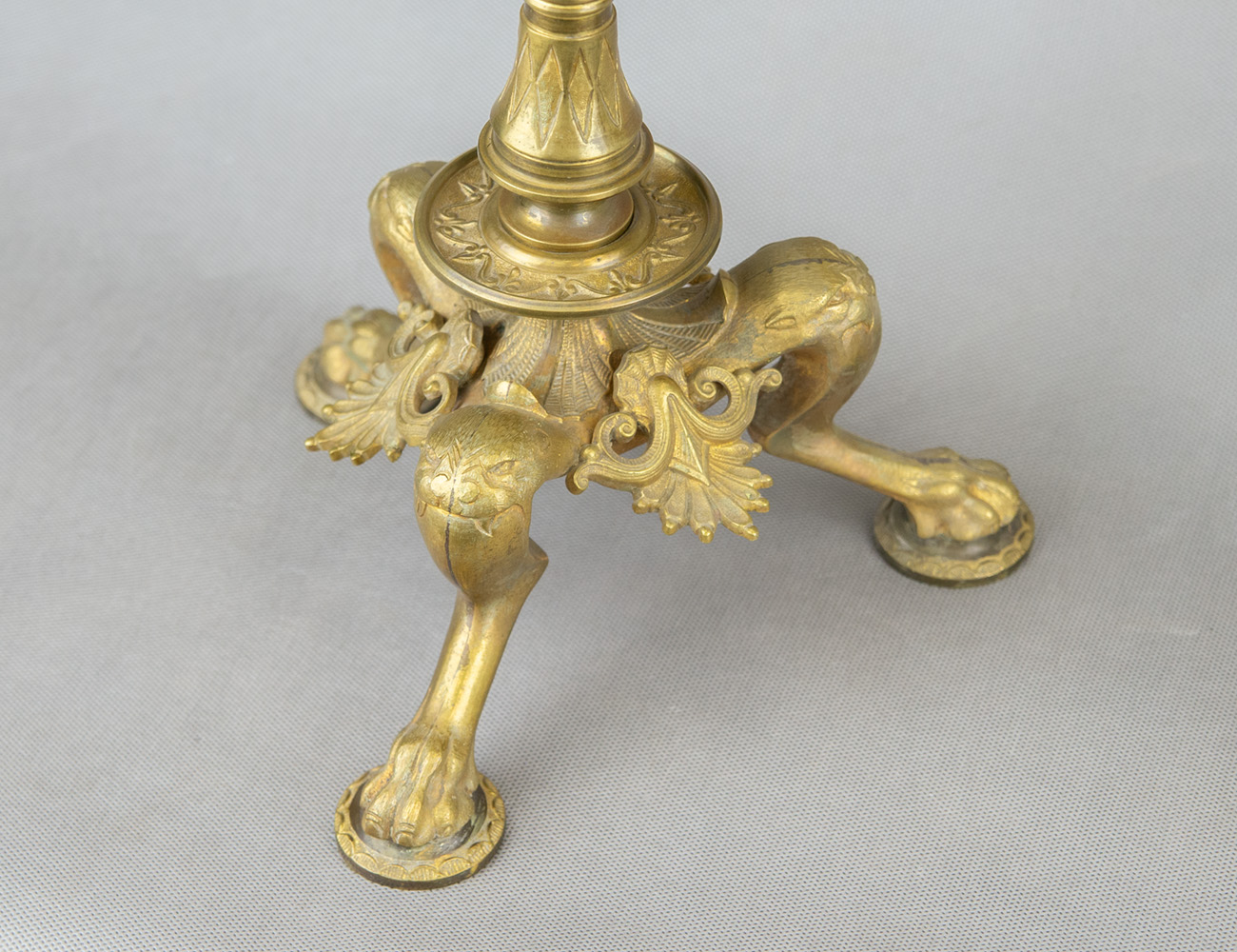 Пара антикварный канделябров