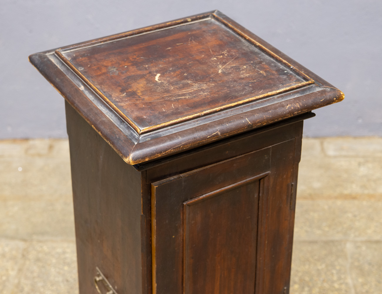 Старинная конторская тумба с ручками