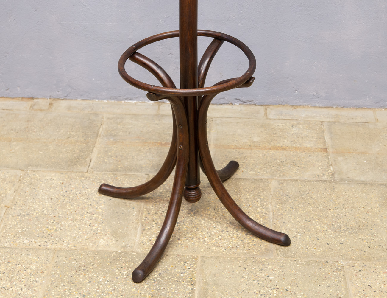 Старинная венская напольная вешалка