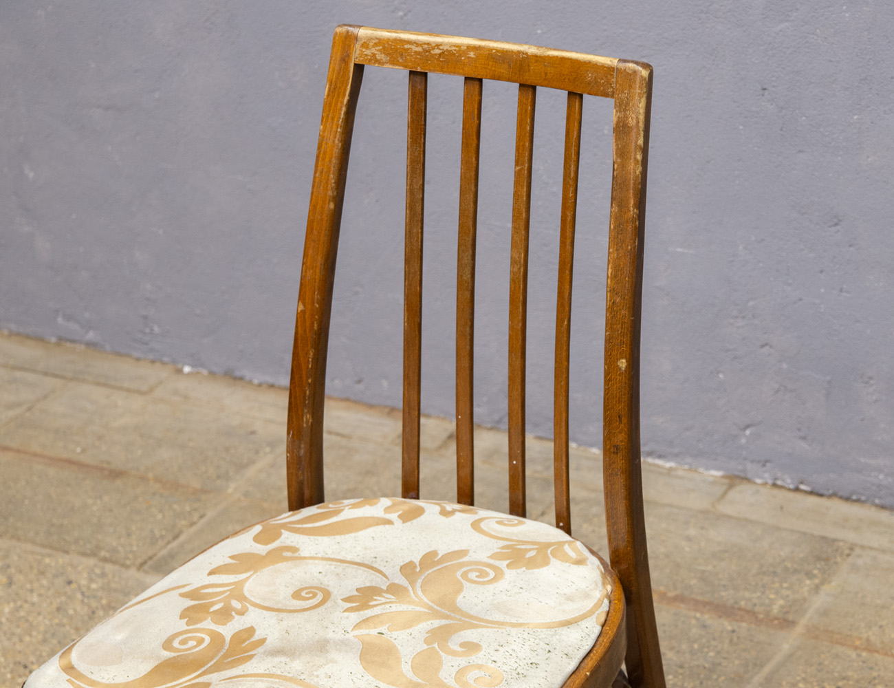 Винтажный стул