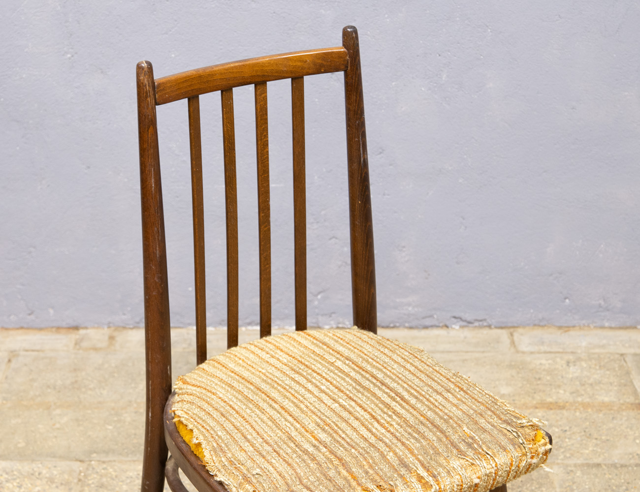 Винтажный стул