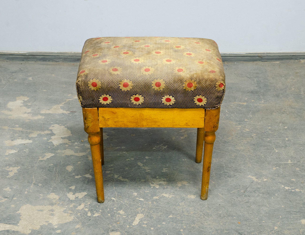 Старинная банкетка