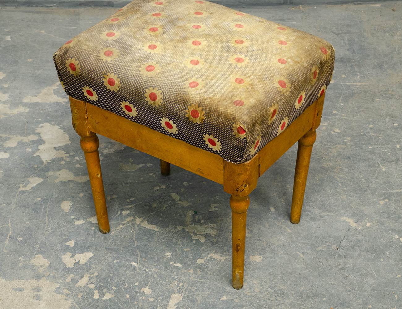 Старинная банкетка