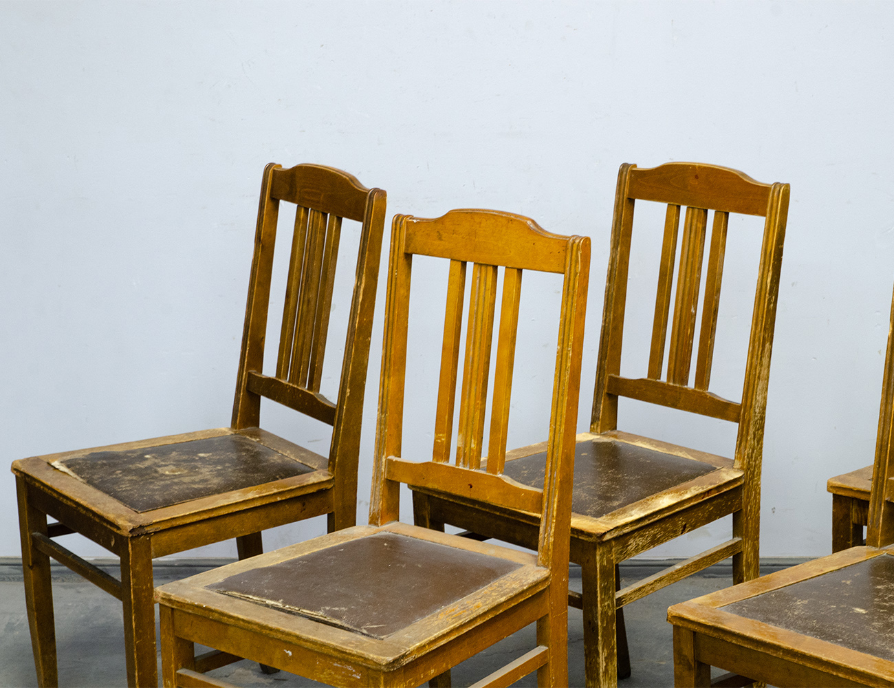 Старинные стулья