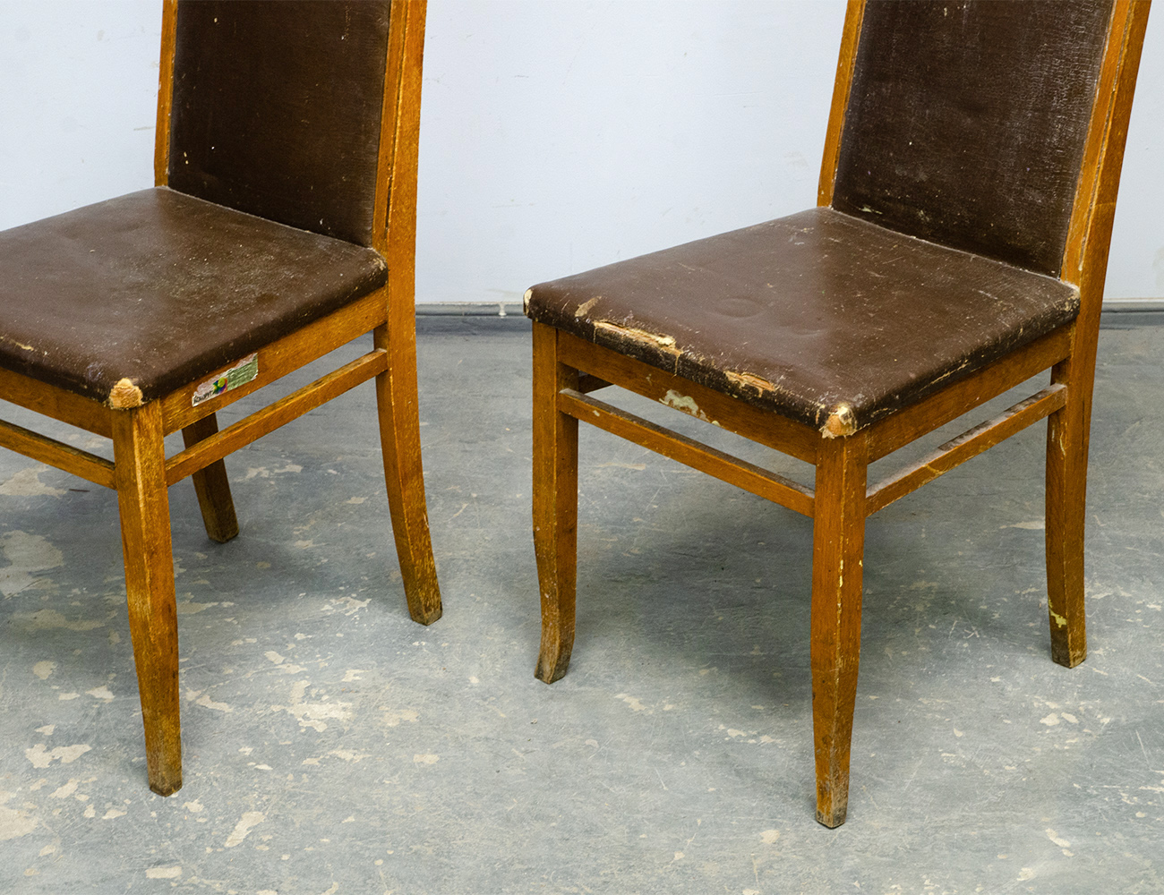 Старинные стулья