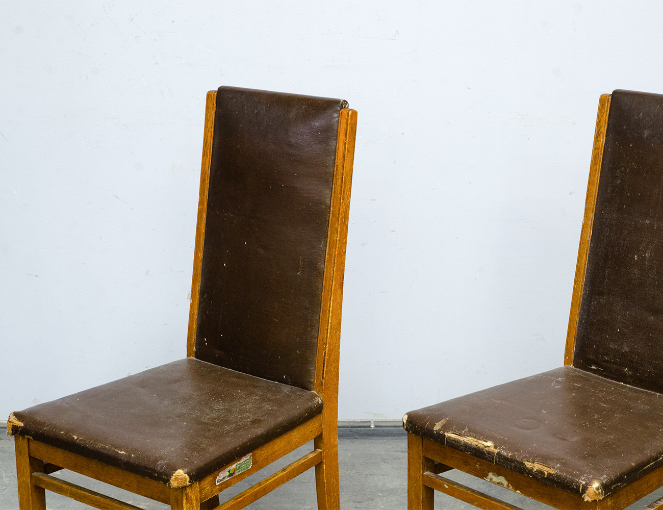 Старинные стулья