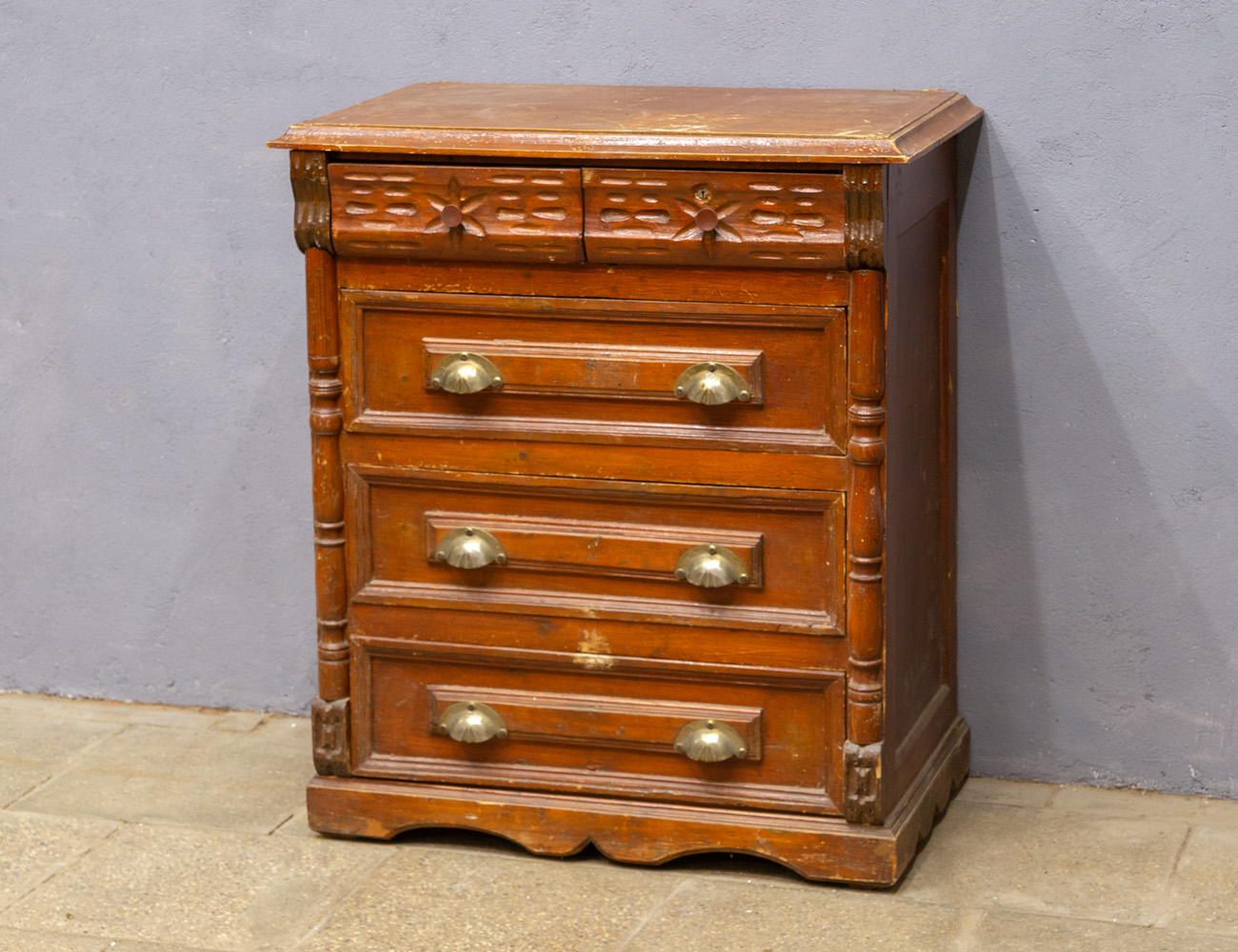 Старинный комод