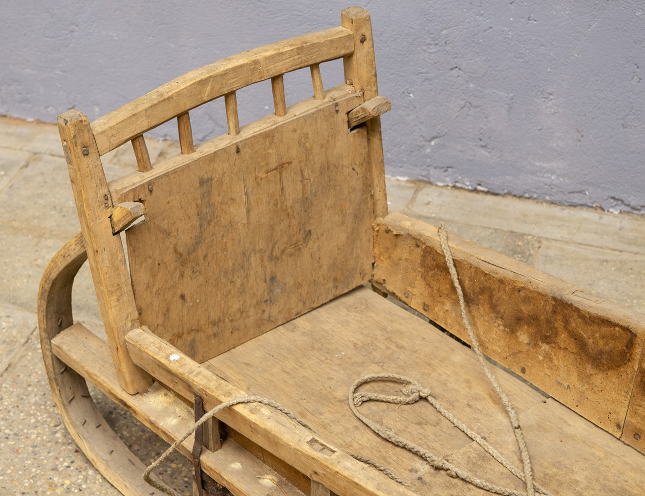 Старинные деревенские сани