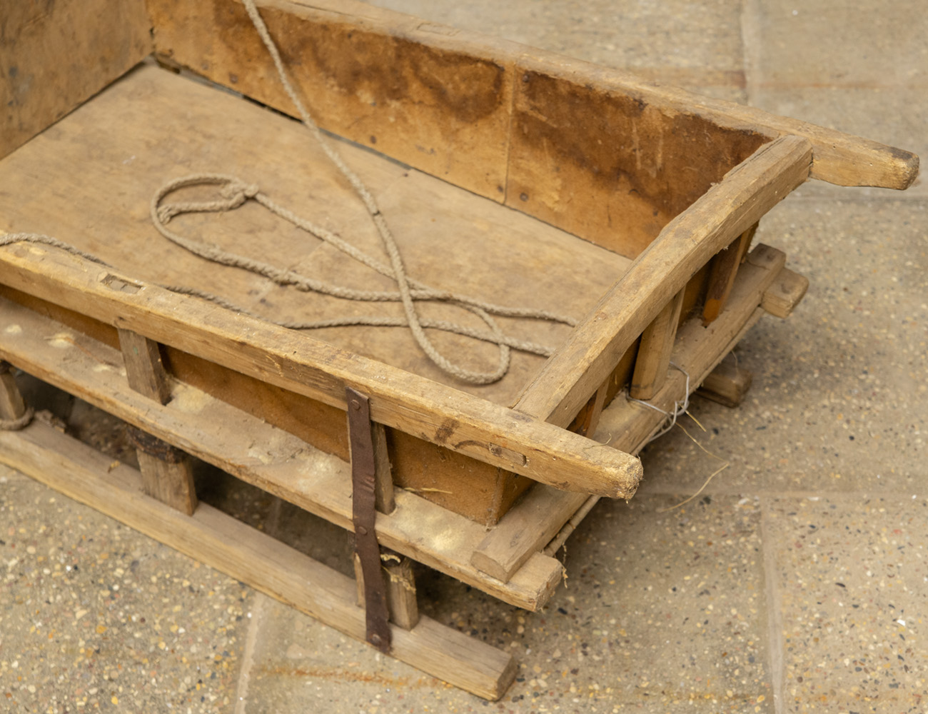 Старинные деревенские сани