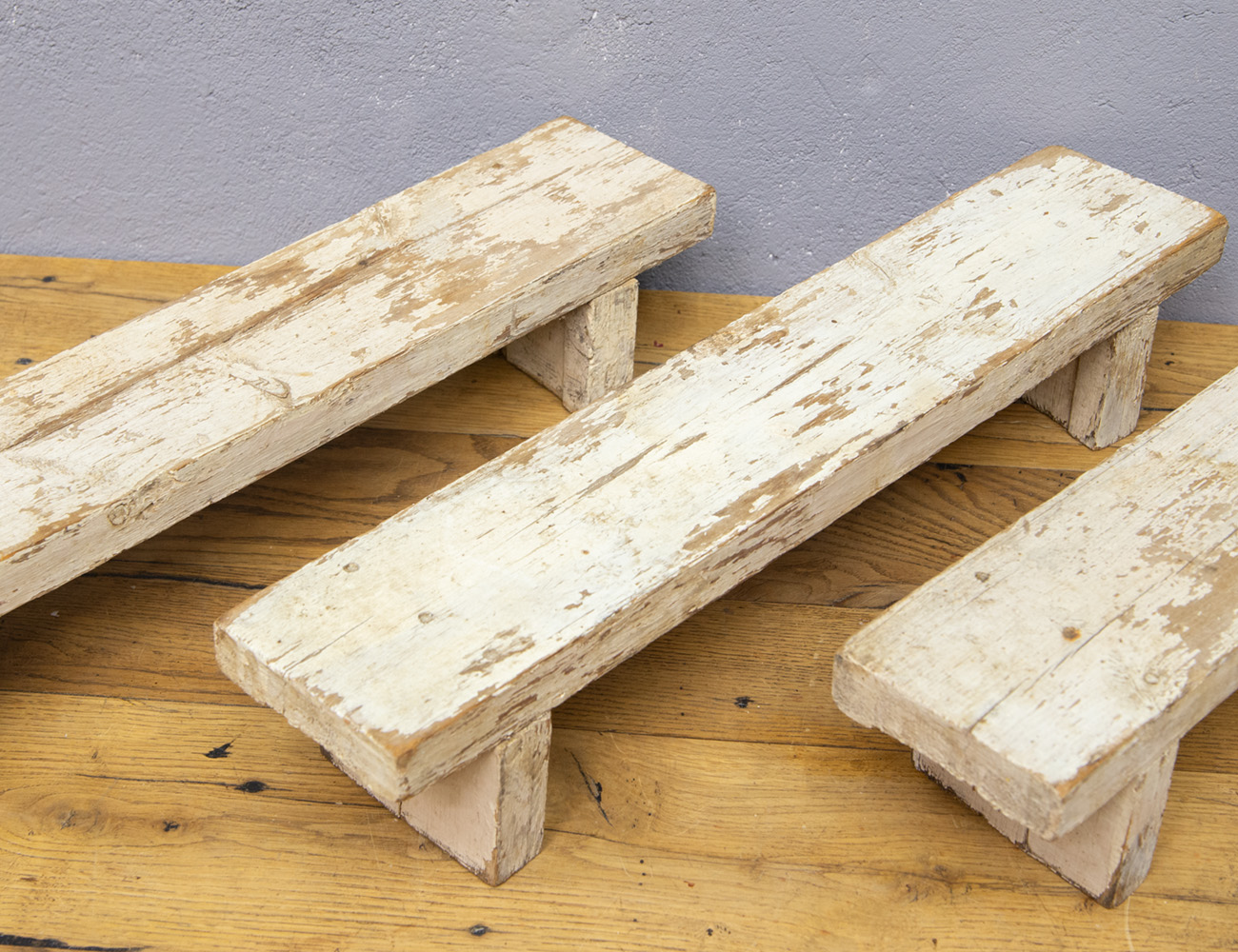 Старинные подставки под цветы