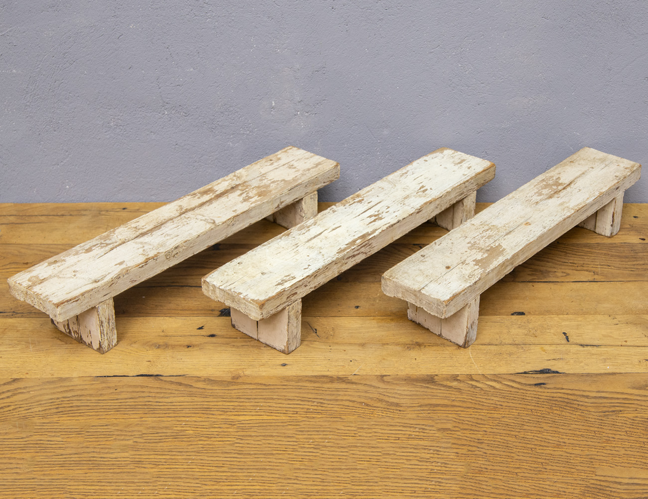 Старинные подставки под цветы